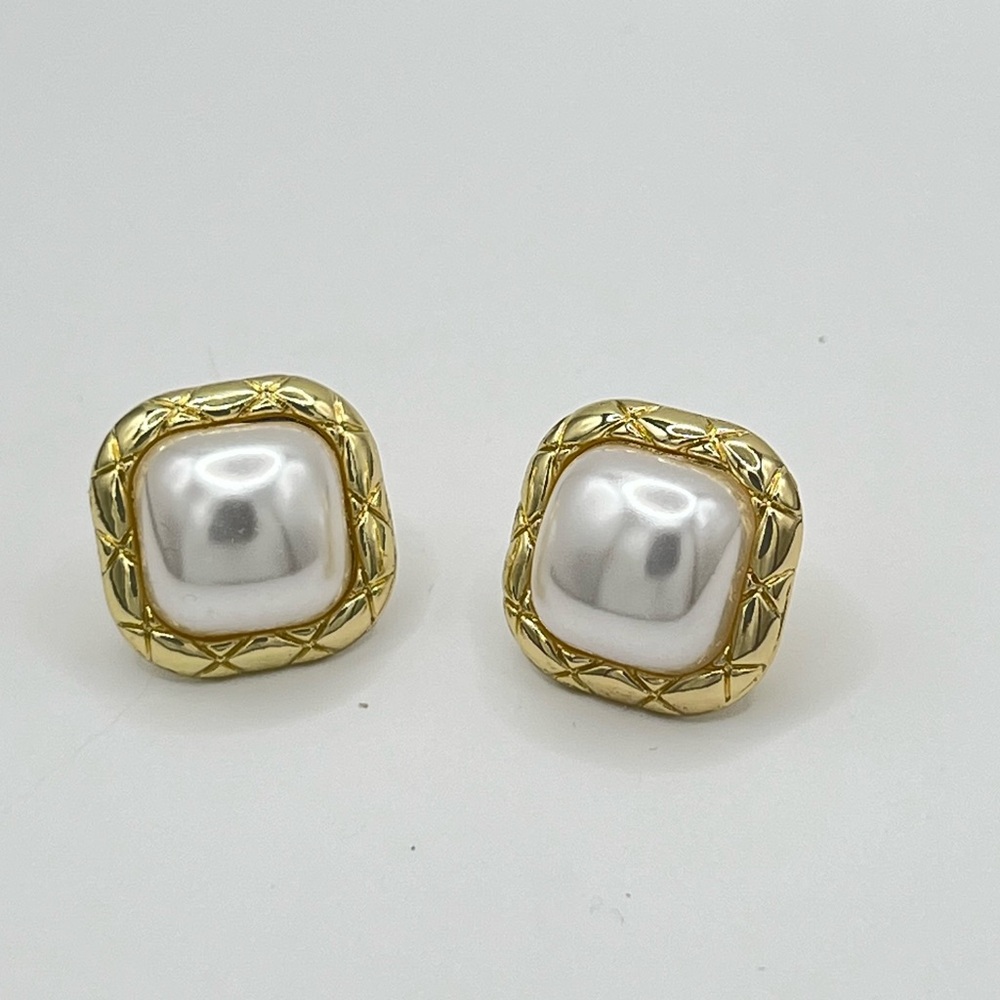 Gold Tone Faux Pearl Square Stud Earrings